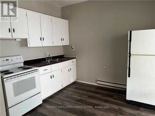 24 Marlborough Street S, Cornwall (717 - Cornwall), ON - Indoor Photo Showing Kitchen With Double Sink