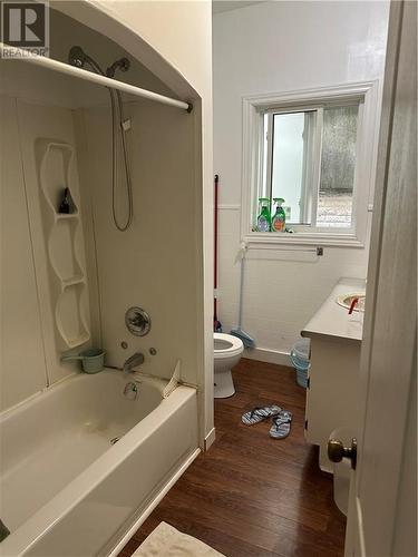 24 Marlborough Street S, Cornwall, ON - Indoor Photo Showing Bathroom