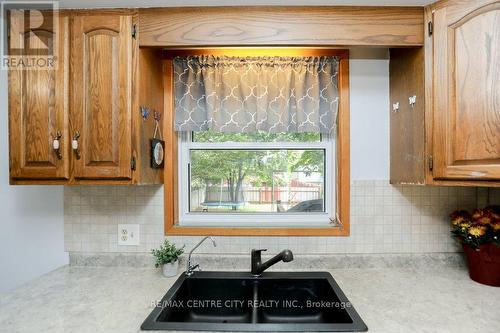 67 Farmington Avenue, Aylmer (Ay), ON - Indoor Photo Showing Kitchen