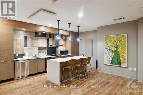 506 - 131 Holland Avenue, Ottawa, ON - Indoor Photo Showing Kitchen