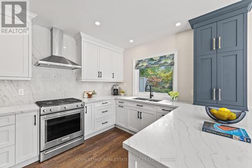 183 Lawrence Avenue E, Toronto, ON - Indoor Photo Showing Kitchen With Double Sink