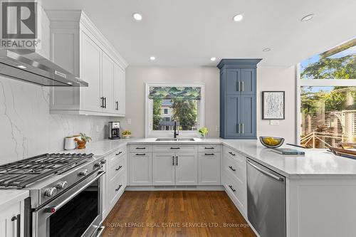 183 Lawrence Avenue E, Toronto, ON - Indoor Photo Showing Kitchen With Double Sink With Upgraded Kitchen