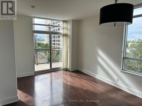 613 - 676 Sheppard Avenue E, Toronto, ON - Indoor Photo Showing Other Room