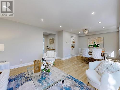 83 Glen Springs Drive, Toronto, ON - Indoor Photo Showing Living Room