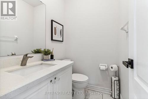 48 Catalina Crescent, Richmond Hill, ON - Indoor Photo Showing Bathroom