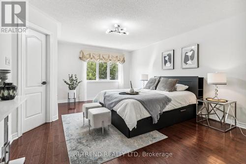 48 Catalina Crescent, Richmond Hill, ON - Indoor Photo Showing Bedroom