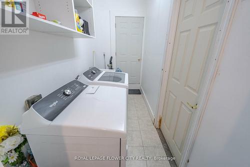 128 Fanshawe Drive, Brampton, ON -  Photo Showing Laundry Room