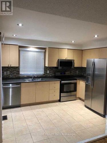 31 Luella Crescent, Brampton, ON - Indoor Photo Showing Kitchen With Double Sink