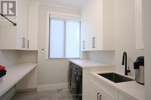 118 Barton Boulevard, Blue Mountains, ON - Indoor Photo Showing Laundry Room