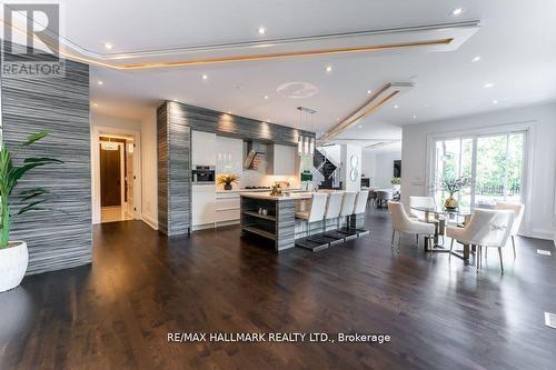 17 Hammok Crescent, Markham, ON - Indoor Photo Showing Living Room