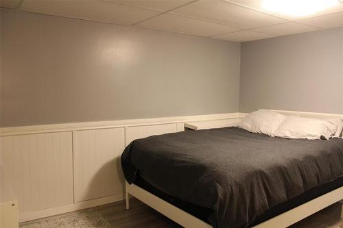 47 Thornhill Bay, Winnipeg, MB - Indoor Photo Showing Bedroom