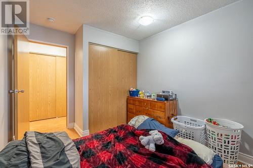 417 2410 Heseltine Road, Regina, SK - Indoor Photo Showing Bedroom