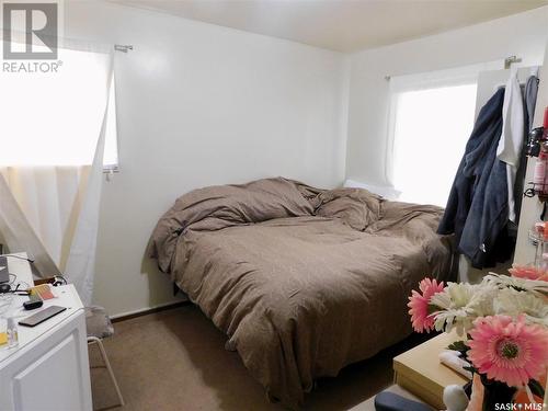 820 Coteau Street W, Moose Jaw, SK - Indoor Photo Showing Bedroom