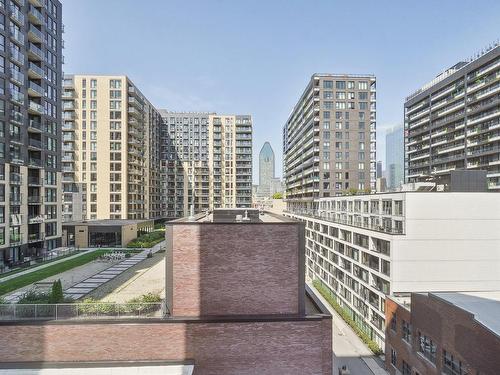 Vue - 803-1045 Rue Wellington, Montréal (Le Sud-Ouest), QC - Outdoor With Balcony With Facade