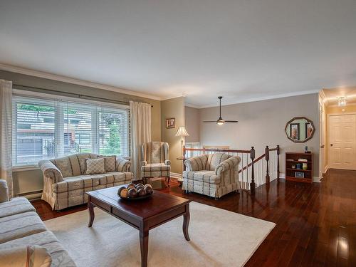 Salon - 1585 Rue Du Mont, Saint-Bruno-De-Montarville, QC - Indoor Photo Showing Living Room