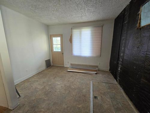 Living room - 392 Rue Robert, Lachute, QC - Indoor Photo Showing Other Room