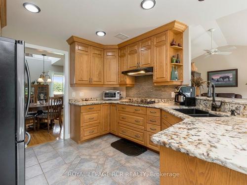 102554 Road 49 Rd, West Grey, ON - Indoor Photo Showing Kitchen With Double Sink