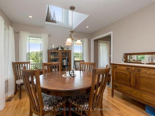 102554 Road 49 Rd, West Grey, ON - Indoor Photo Showing Dining Room