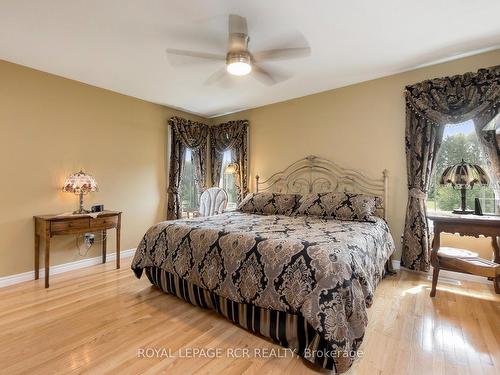 102554 Road 49 Rd, West Grey, ON - Indoor Photo Showing Bedroom