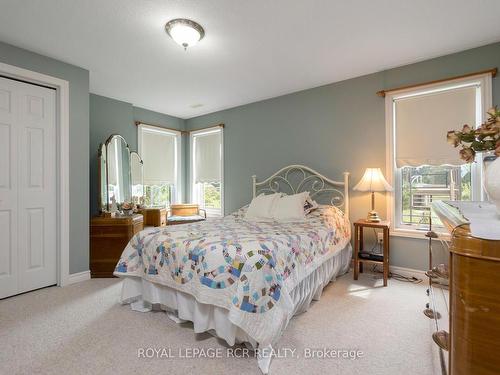 102554 Road 49 Rd, West Grey, ON - Indoor Photo Showing Bedroom