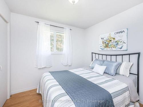 60 Mill St, Southgate, ON - Indoor Photo Showing Bedroom