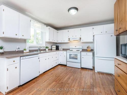 60 Mill St, Southgate, ON - Indoor Photo Showing Kitchen With Double Sink