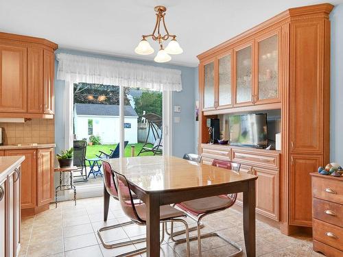 Kitchen - 284 Rue D'Avaugour, Boucherville, QC - Indoor Photo Showing Other Room