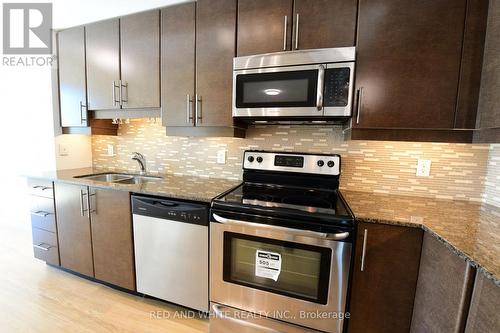 2510 - 33 Bay Street S, Toronto, ON - Indoor Photo Showing Kitchen With Double Sink With Upgraded Kitchen