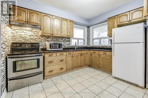 5 Bartlett Street, St. Catharines, ON - Indoor Photo Showing Kitchen