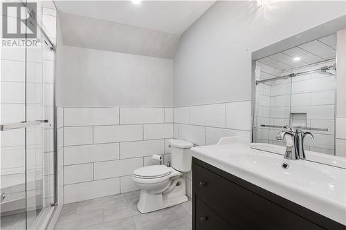 391 Concession Rd 5 Road, The Nation (605 - The Nation Municipality), ON - Indoor Photo Showing Bathroom