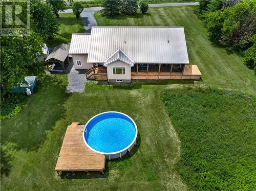 391 Concession Rd 5 Road, The Nation (605 - The Nation Municipality), ON - Outdoor With Above Ground Pool