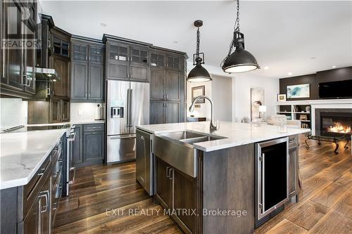 391 Concession Rd 5 Road, The Nation (605 - The Nation Municipality), ON - Indoor Photo Showing Kitchen With Double Sink With Upgraded Kitchen