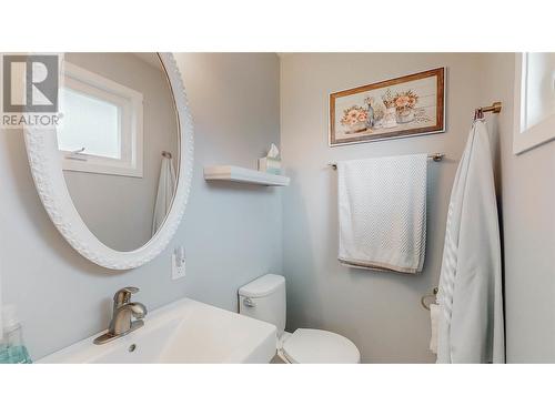 3821 35Th Street, Osoyoos, BC - Indoor Photo Showing Bathroom