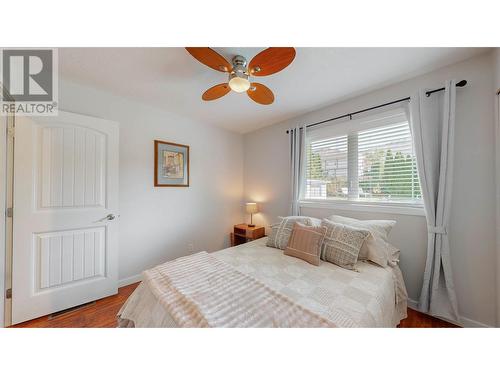 3821 35Th Street, Osoyoos, BC - Indoor Photo Showing Bedroom