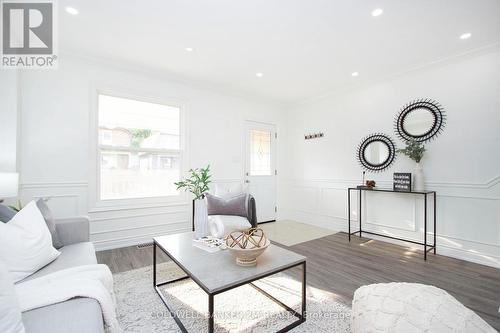 267 Jarvis Street, Oshawa (O'Neill), ON - Indoor Photo Showing Living Room