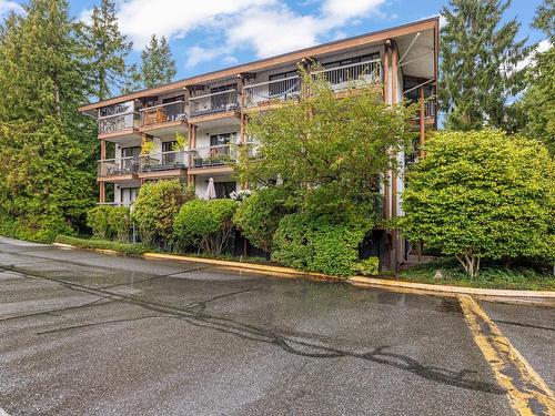 206-1005 Mckenzie Ave, Saanich, BC - Outdoor