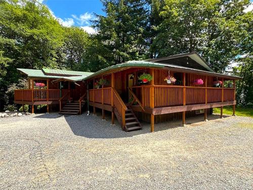 7947 Cowichan Lake Rd, Lake Cowichan, BC 