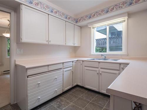 201-978 Heywood Ave, Victoria, BC - Indoor Photo Showing Kitchen With Double Sink