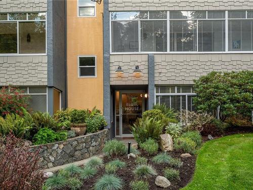 201-978 Heywood Ave, Victoria, BC - Outdoor