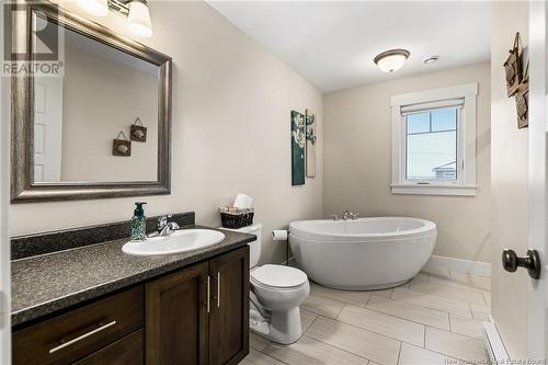 171 Surette Street, Dieppe, NB - Indoor Photo Showing Bathroom