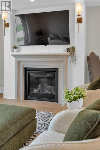 254 Cook Street, Barrie, ON - Indoor Photo Showing Living Room With Fireplace