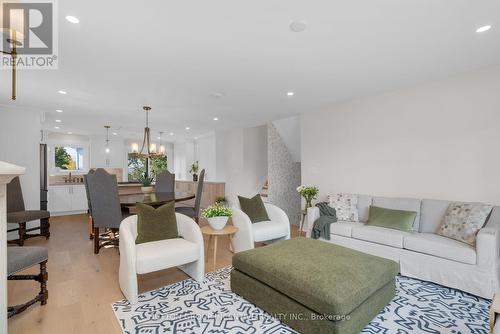 254 Cook Street, Barrie, ON - Indoor Photo Showing Living Room