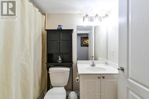 403 - 2088 Lawrence Avenue, Toronto, ON - Indoor Photo Showing Bathroom