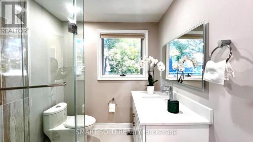 513 Bohemia Crescent, Oakville, ON - Indoor Photo Showing Bathroom