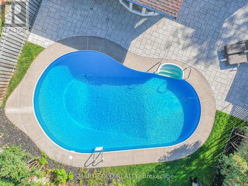 513 Bohemia Crescent, Oakville, ON - Outdoor With In Ground Pool