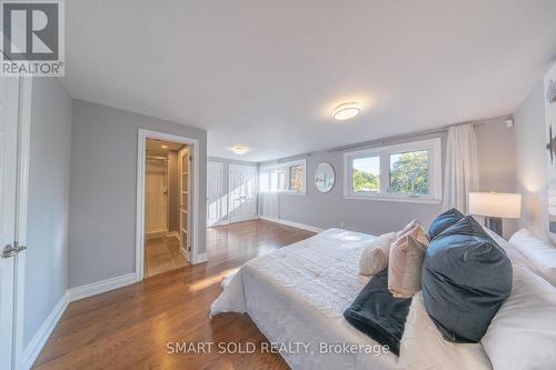 513 Bohemia Crescent, Oakville, ON - Indoor Photo Showing Bedroom