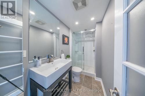 513 Bohemia Crescent, Oakville, ON - Indoor Photo Showing Bathroom