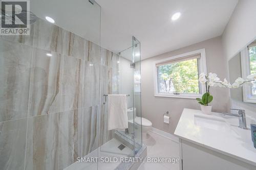 513 Bohemia Crescent, Oakville, ON - Indoor Photo Showing Bathroom