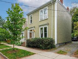 6021 Willow Street  Halifax, NS B3K 1L8