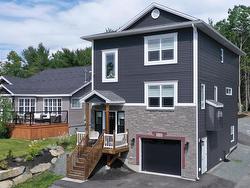 702 Waverley Road  Dartmouth, NS B2X 2G4